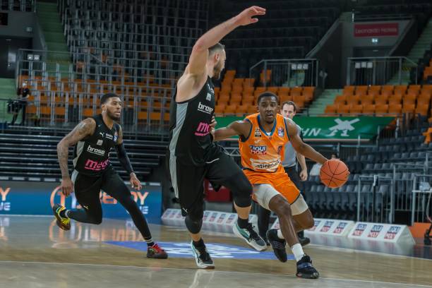 正是一个缩 正是一个缩